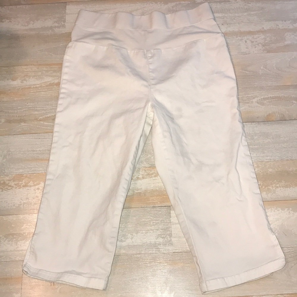 Motherhood Maternity White Capri Jeans Size Small